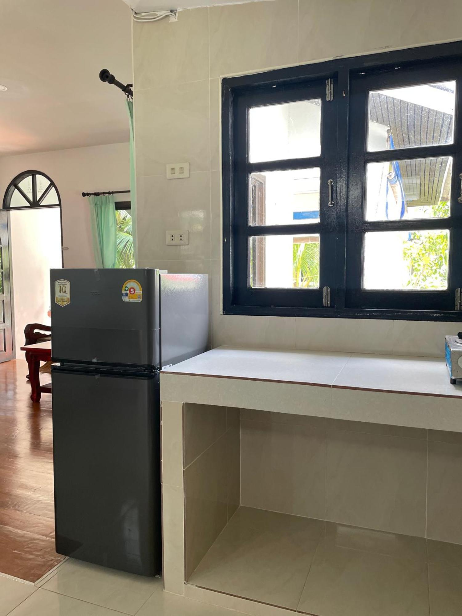 Sunrise Beach Villa Surat Thani Phòng bức ảnh