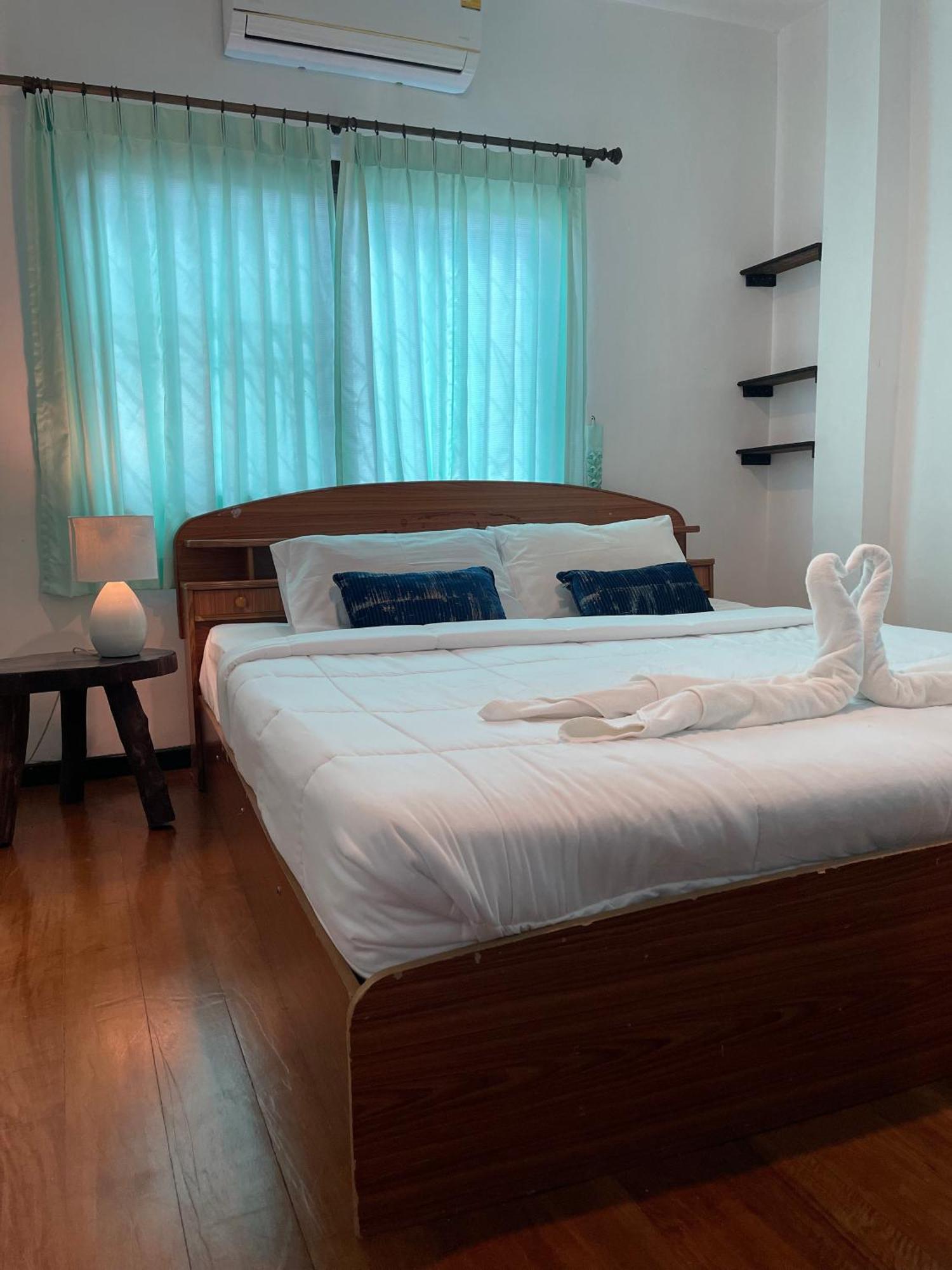Sunrise Beach Villa Surat Thani Phòng bức ảnh