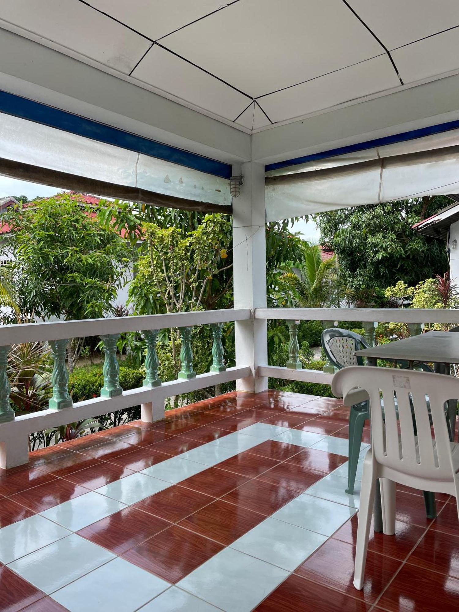 Sunrise Beach Villa Surat Thani Phòng bức ảnh