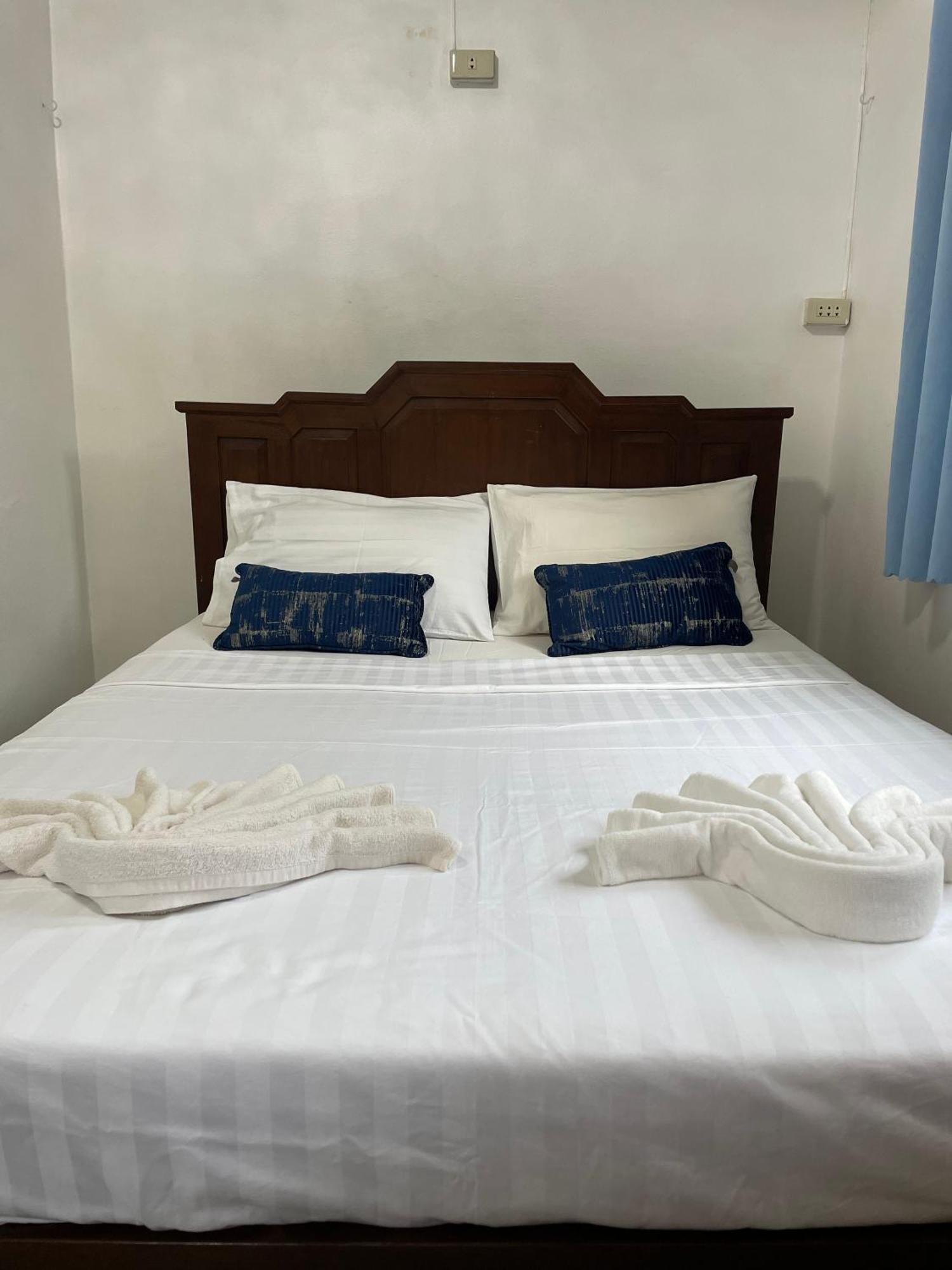 Sunrise Beach Villa Surat Thani Phòng bức ảnh